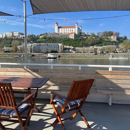 Orient Express Istanbul By Zazi Appartement Bratislava Buitenkant foto