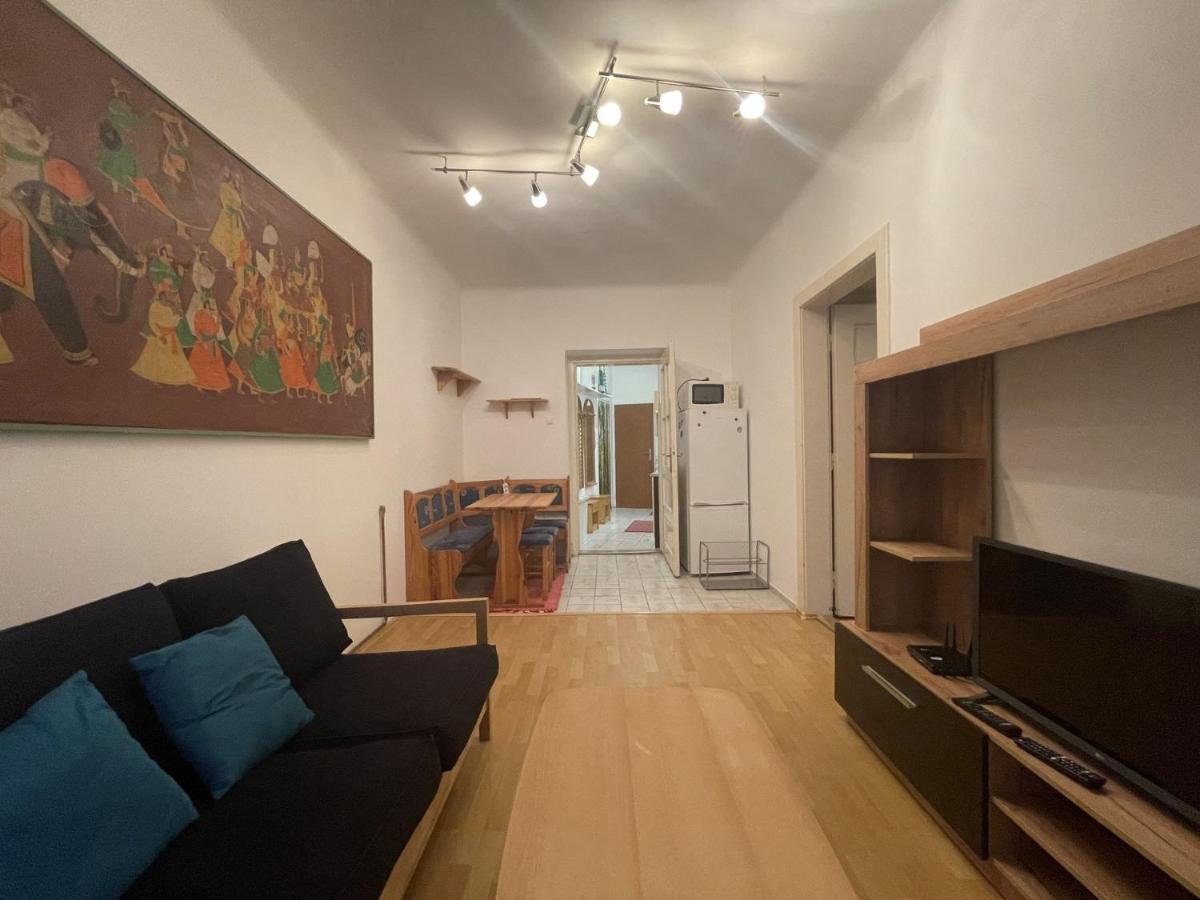 Orient Express Istanbul By Zazi Appartement Bratislava Buitenkant foto