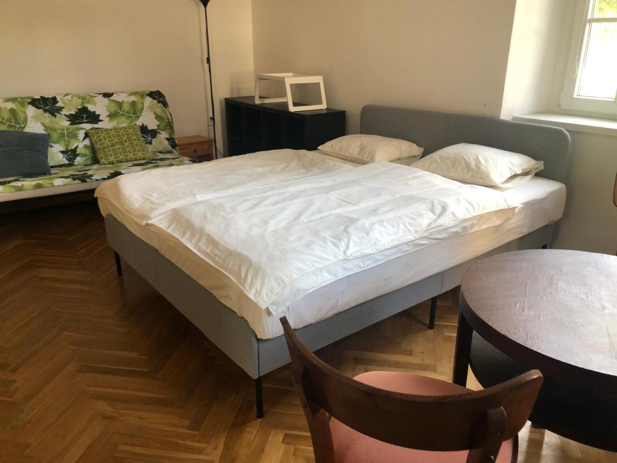 Orient Express Istanbul By Zazi Appartement Bratislava Buitenkant foto